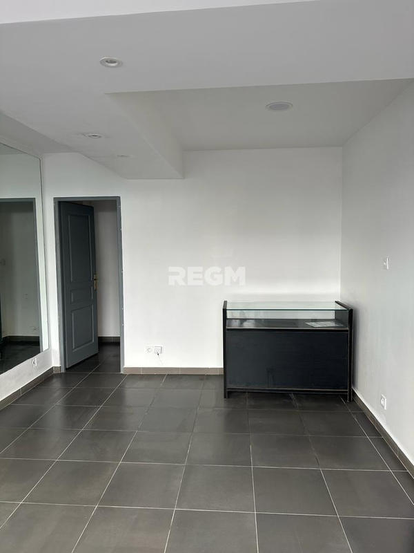 Local commercial - 19 m²