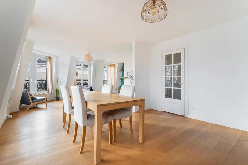 Appartement - 159 m² - 6 pièces