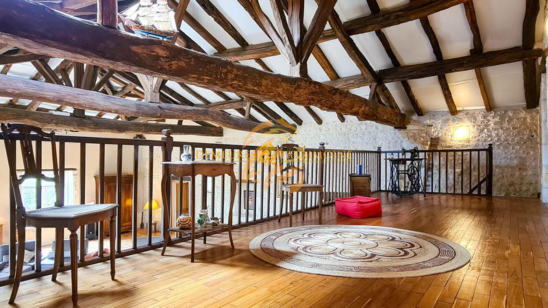 Ferme - 417 m² - 6 pièces