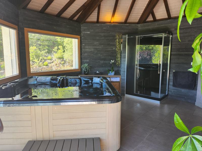 Villa - 280 m² - 10 pièces