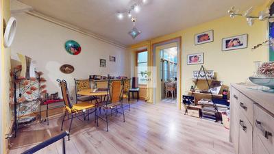 Maison - 174 m² - 9 pièces