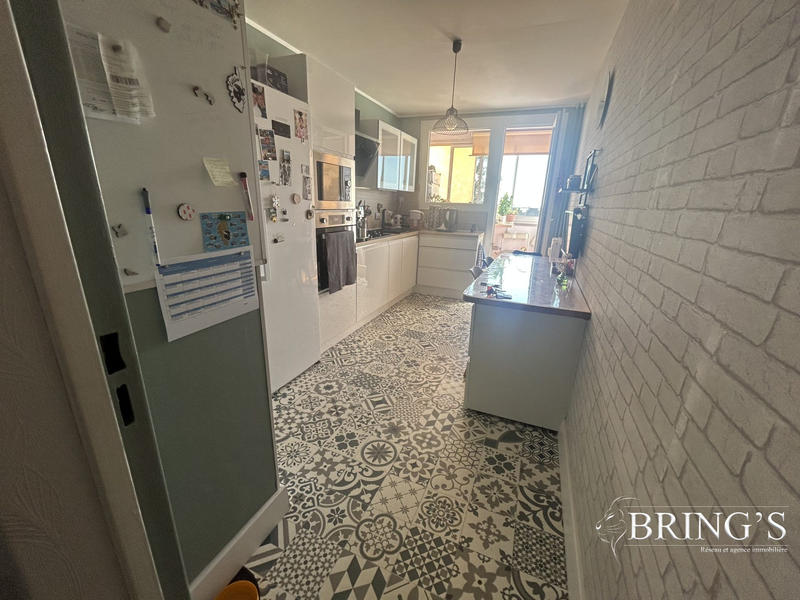 Appartement - 95 m² - 4 pièces