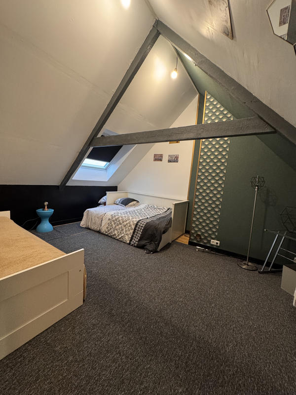 Maison - 143 m² - 8 pièces