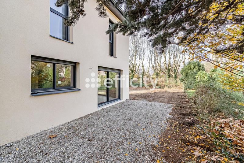 Pavillon - 80 m² - 4 pièces