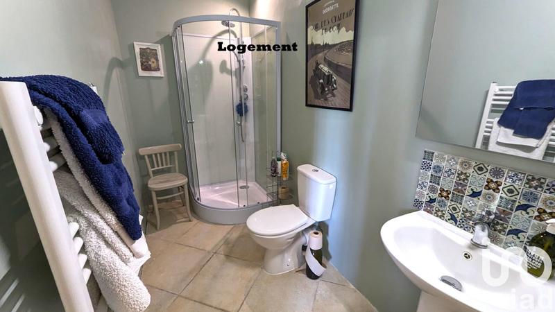 Maison - 305 m² - 9 pièces