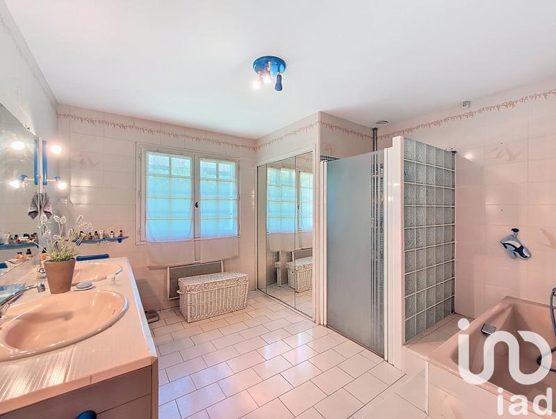 Maison - 143 m² - 6 pièces