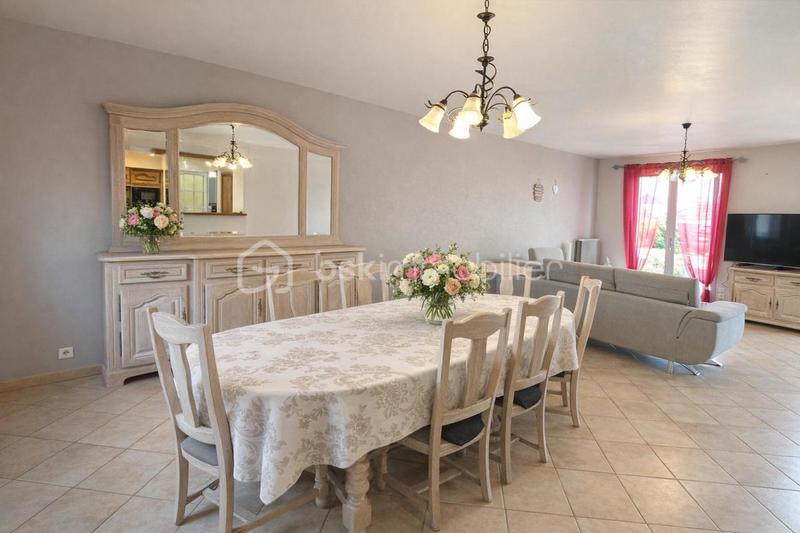 Maison - 120 m² - 5 pièces