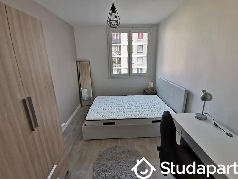 Chambre - 10 m² - 1 pièce