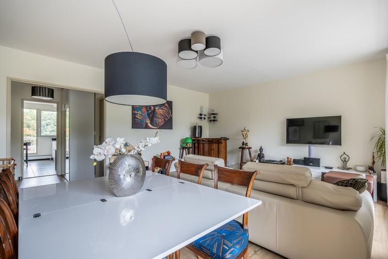 Appartement - 100 m² - 5 pièces