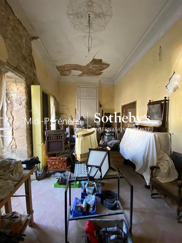 Château - 555 m² - 10 pièces