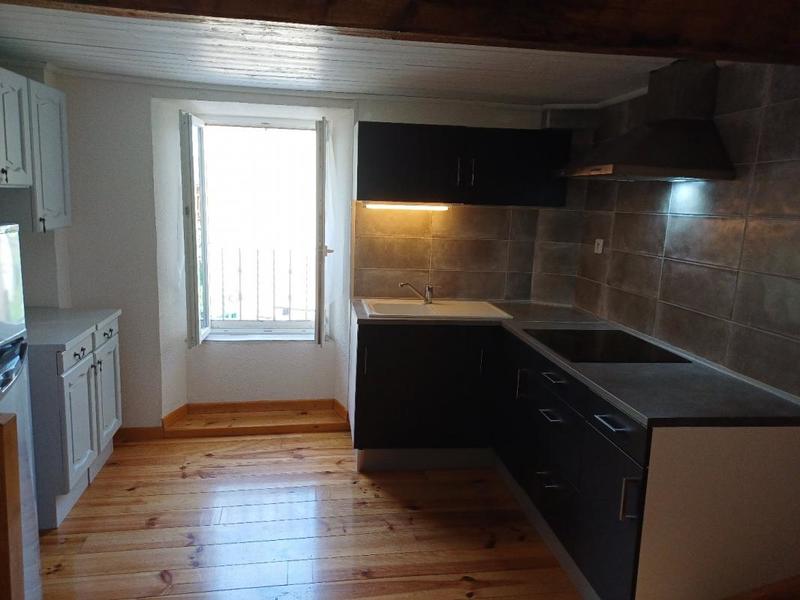 Maison en pierre - 81 m² - 5 pièces