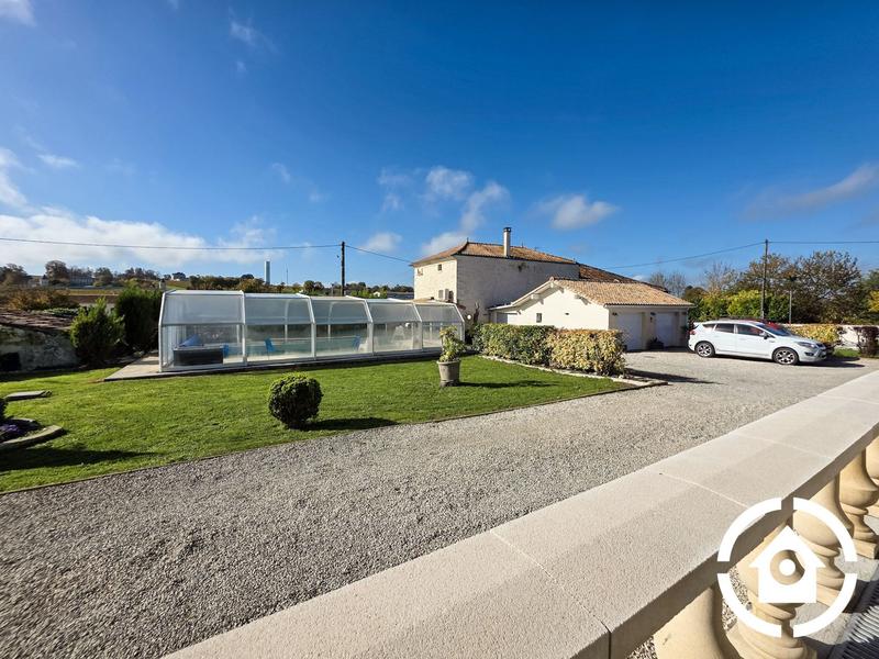 Maison - 140 m² - 6 pièces