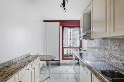 Appartement - 100 m² - 5 pièces