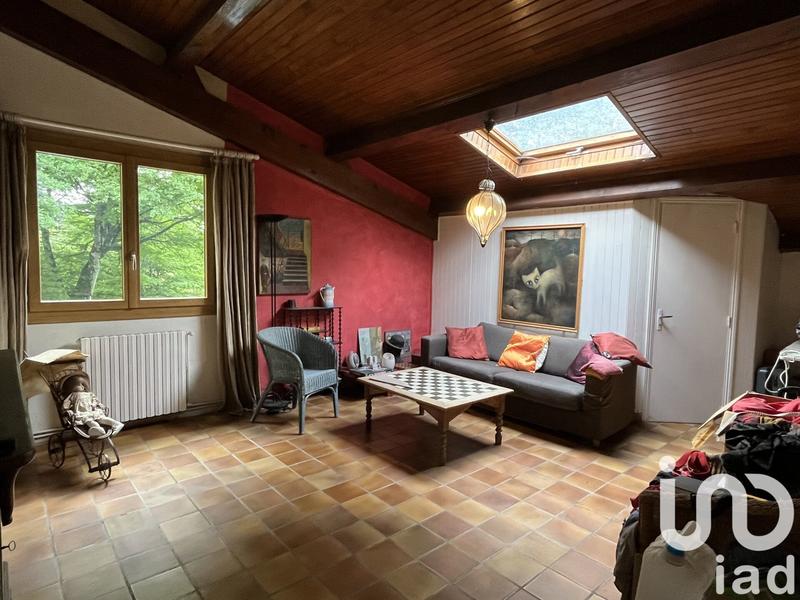 Maison - 280 m² - 9 pièces