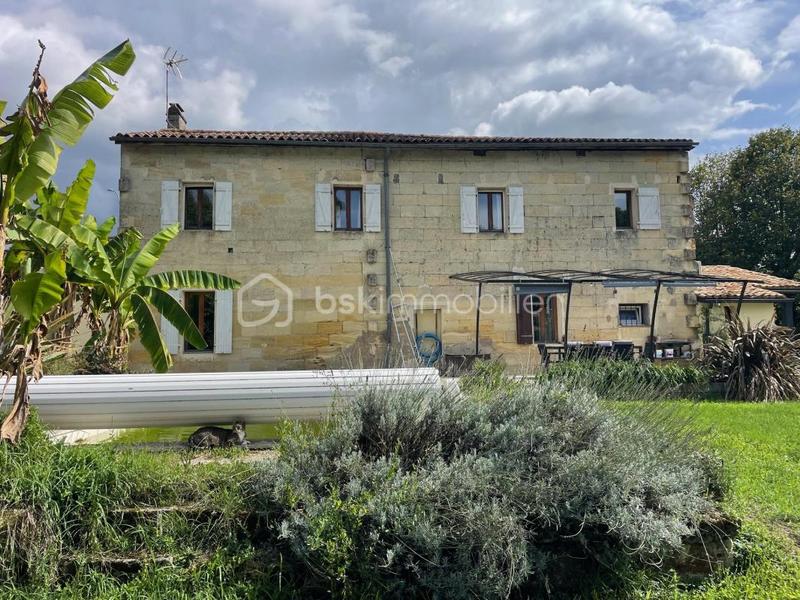 Maison en pierre - 180 m² - 5 pièces