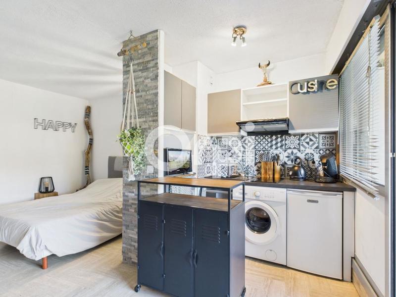 Studio - 24 m² - 1 pièce