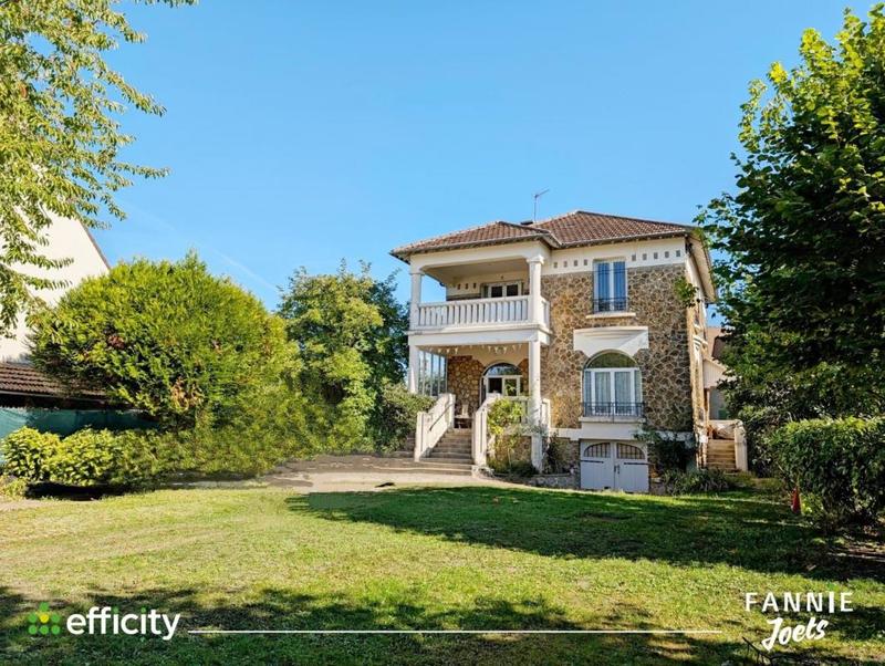 Demeure - 137 m² - 6 pièces