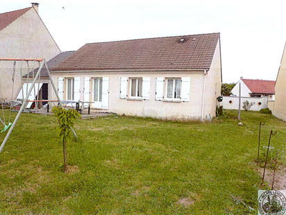 Villa - 90 m² - 5 pièces