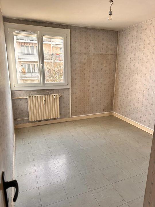 Appartement - 71 m² - 5 pièces