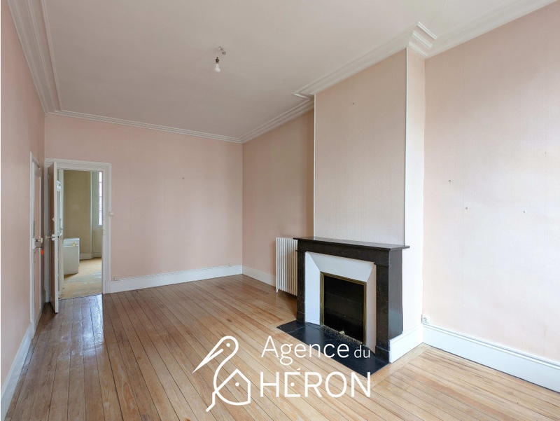 Maison - 204 m² - 8 pièces