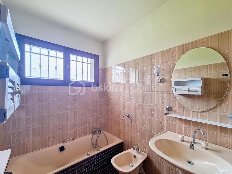 Maison traditionnelle - 108 m² - 6 pièces