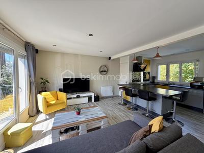 Maison - 75 m² - 4 pièces