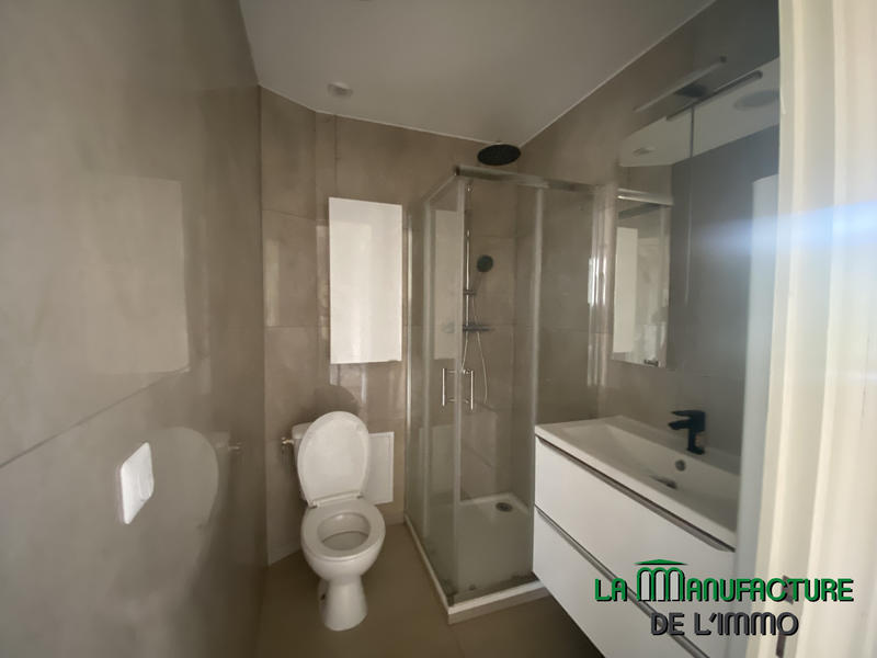 Appartement - 100 m² - 5 pièces