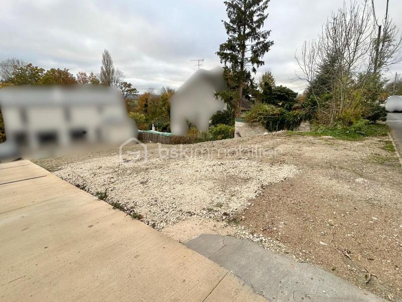 Terrain constructible - 500 m²