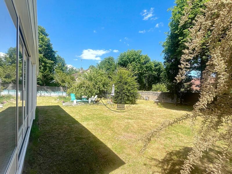 Maison - 143 m² - 7 pièces