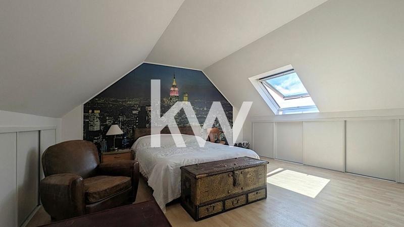 Maison - 184 m² - 6 pièces