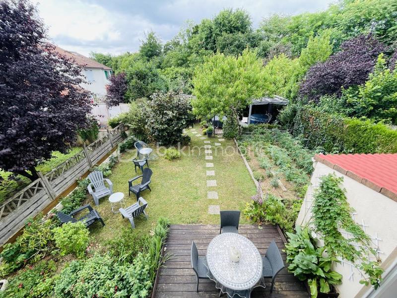 Maison de ville - 120 m² - 7 pièces