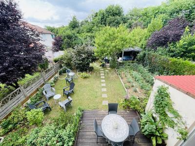 Maison de ville - 120 m² - 7 pièces