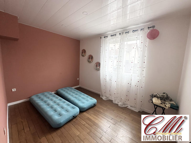 Maison - 146 m² - 6 pièces