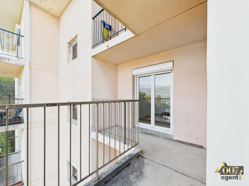 Appartement - 79 m² - 4 pièces