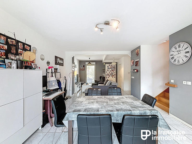 Maison - 93 m² - 5 pièces