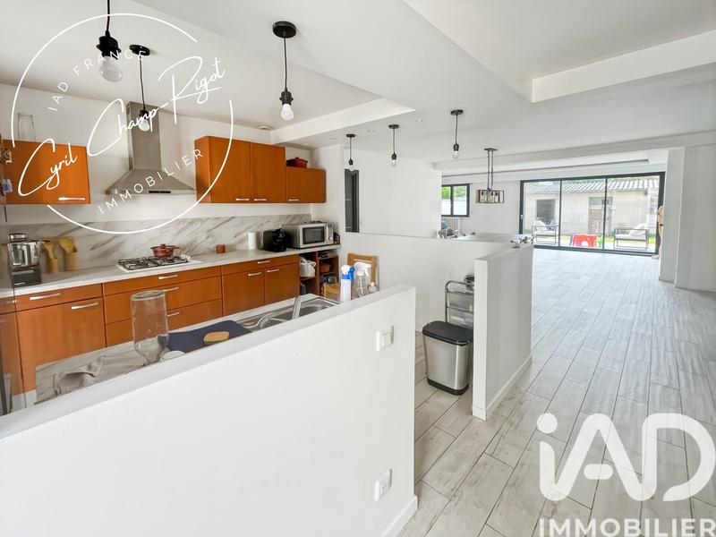 Maison - 105 m² - 7 pièces