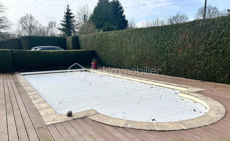 Maison traditionnelle - 146 m² - 6 pièces