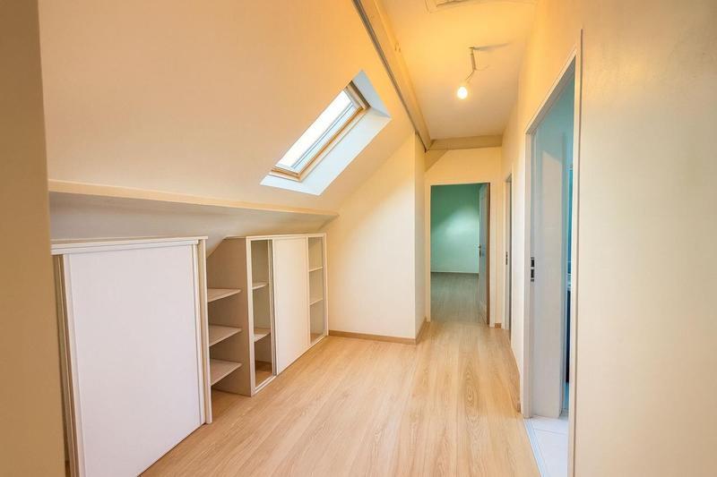 Maison - 200 m² - 5 pièces