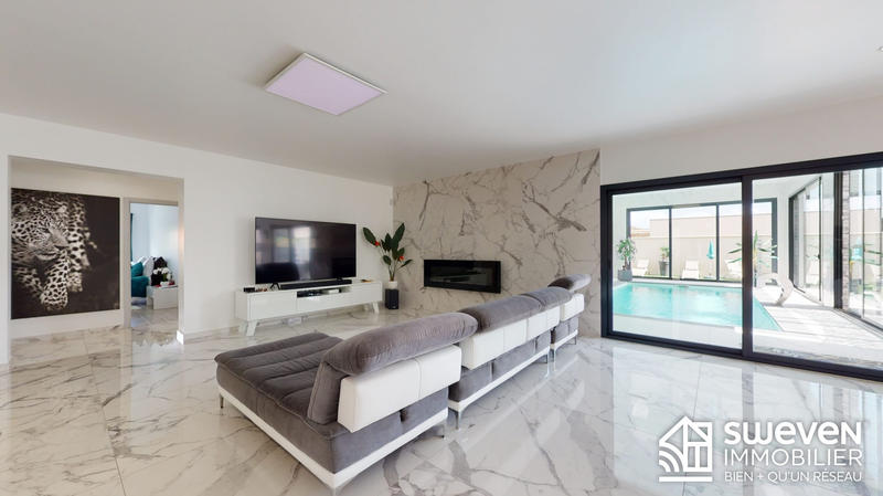 Villa - 250 m² - 7 pièces