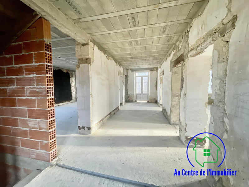 Maison - 343 m² - 6 pièces