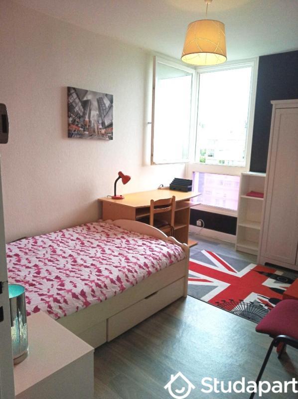 Chambre - 12 m² - 1 pièce