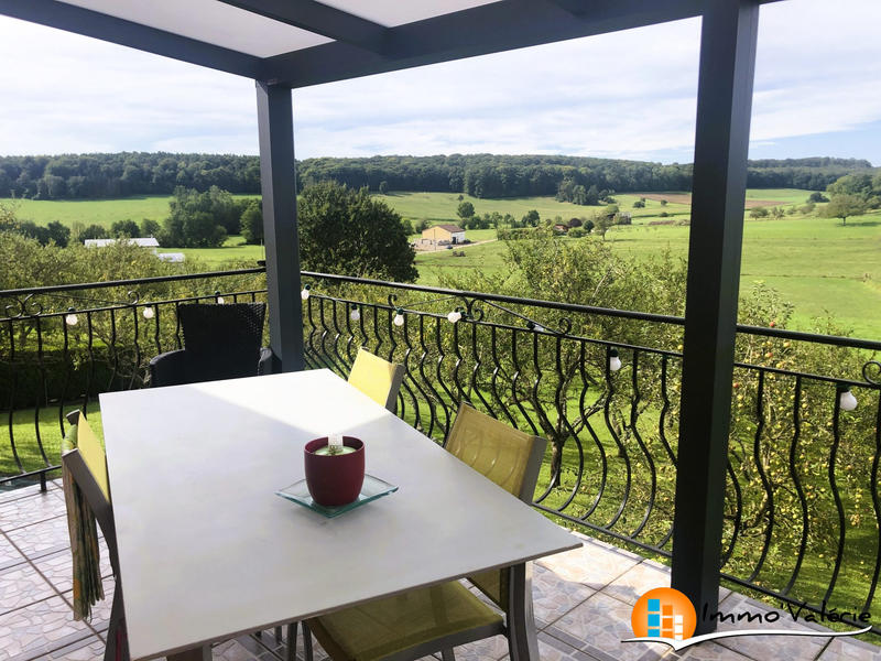 Villa - 280 m² - 10 pièces