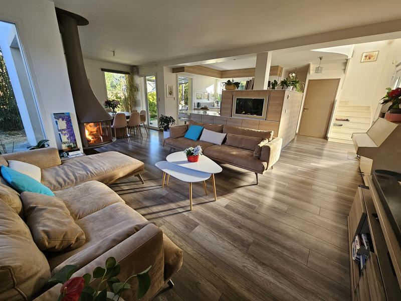 Maison - 102 m² - 5 pièces