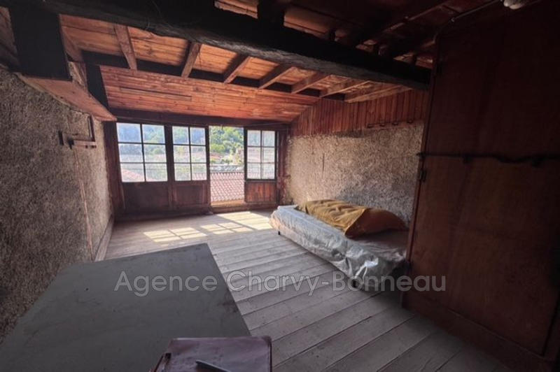 Maison - 75 m² - 5 pièces