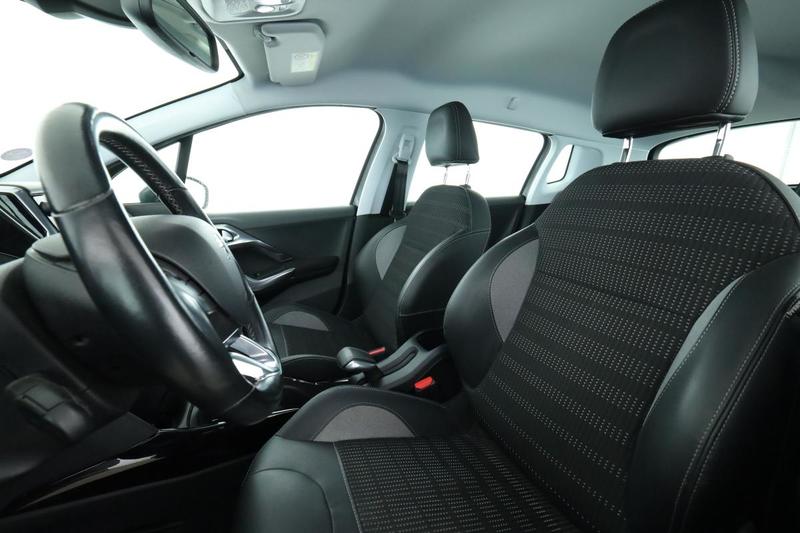 Peugeot 2008 1.2 PureTech Allure Eat6 110 ch