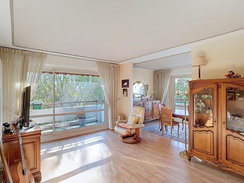 Appartement - 80 m² - 4 pièces