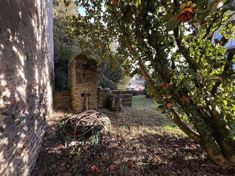 Propriété - 240 m² - 12 pièces