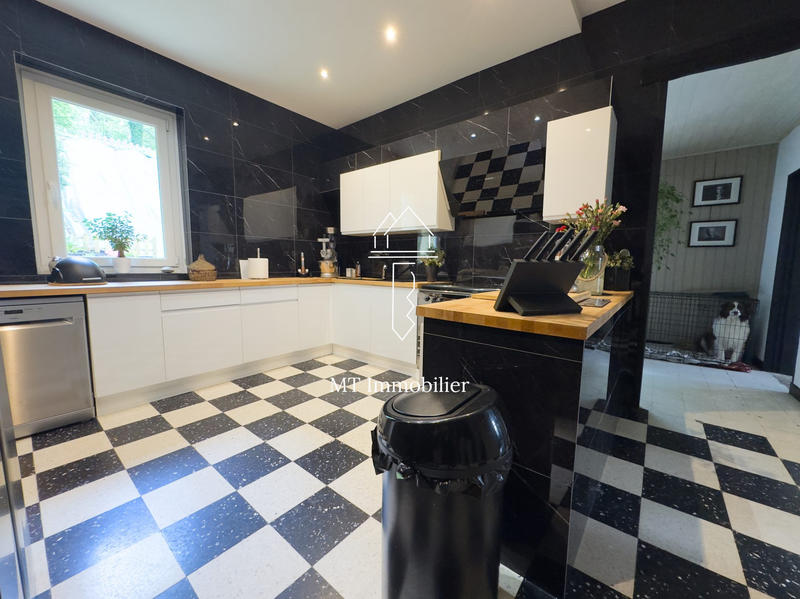 Maison ancienne - 150 m² - 4 pièces