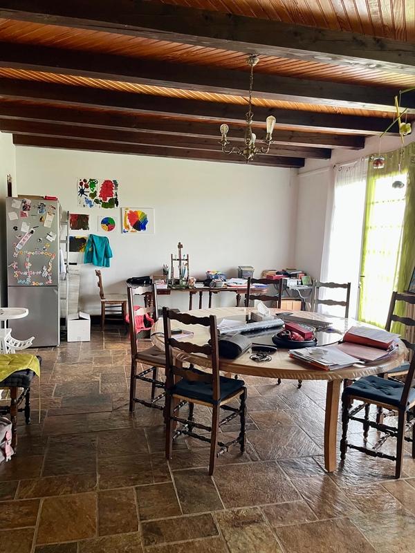 Maison - 166 m² - 8 pièces