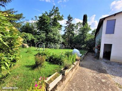 Maison traditionnelle - 126 m² - 5 pièces